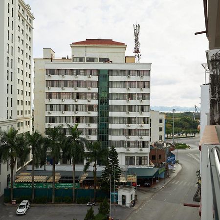 Van Nam Hotel Ha Long Eksteriør billede