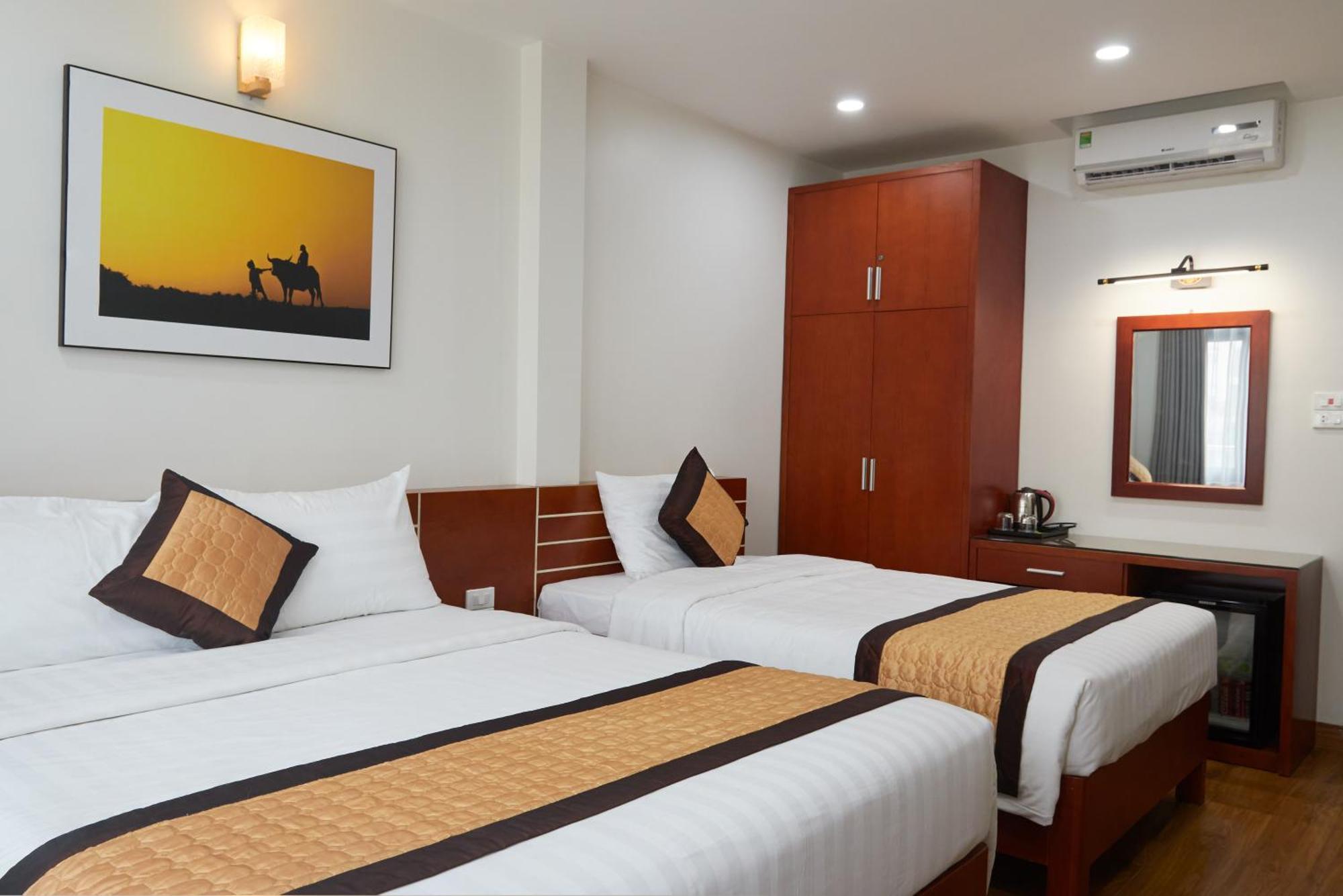 Van Nam Hotel Ha Long Eksteriør billede